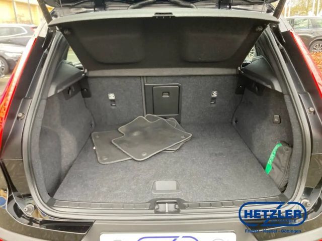 Volvo XC40 Momentum T4