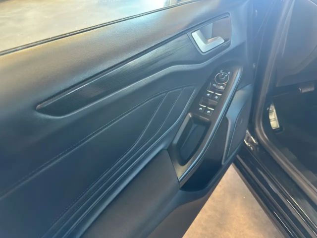 Ford Focus EcoBoost ST Line Wagon