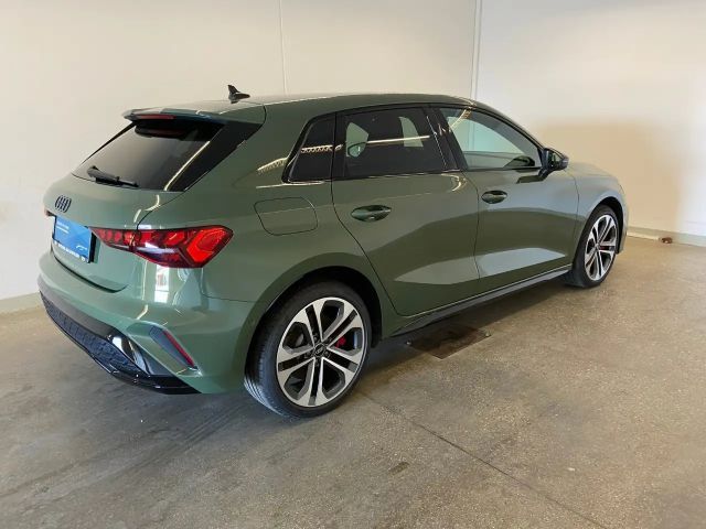 Audi A3 45 TFSI Hybride S-Line Sedan