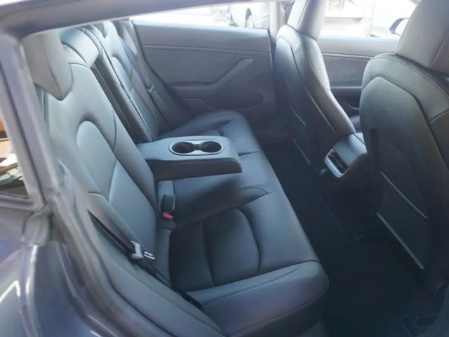 Tesla Model 3 AWD Long Range