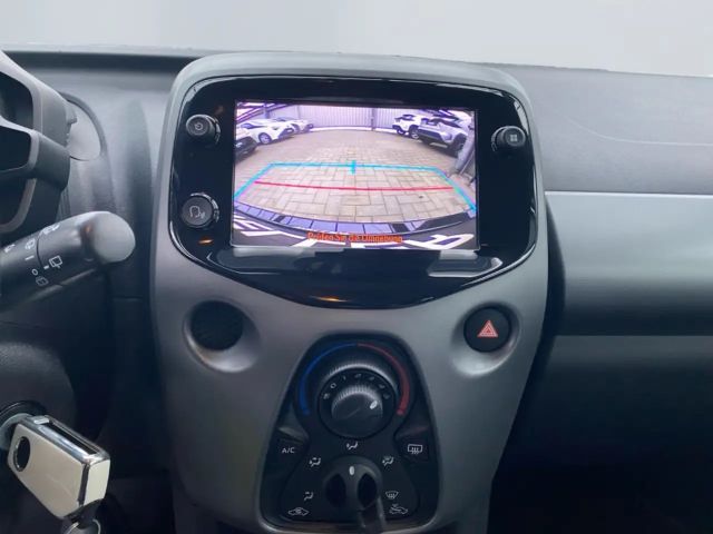 Toyota Aygo Hatchback Play Team D X-play