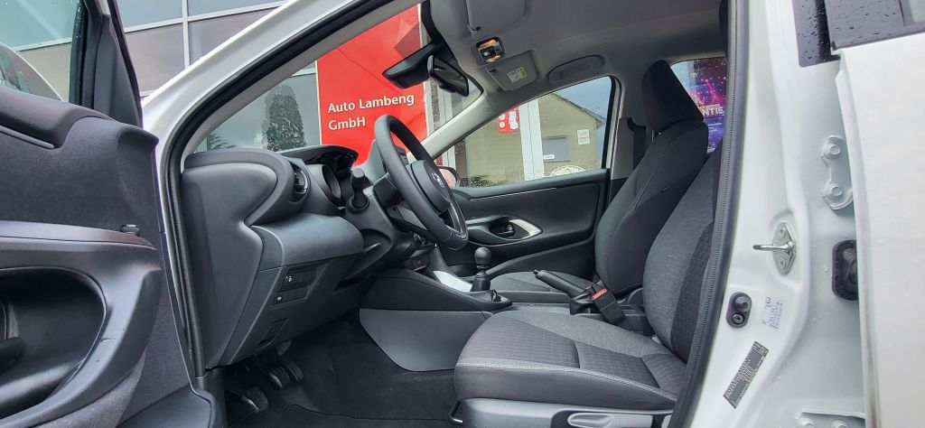 Toyota Yaris 5-deurs Basis Club Comfort