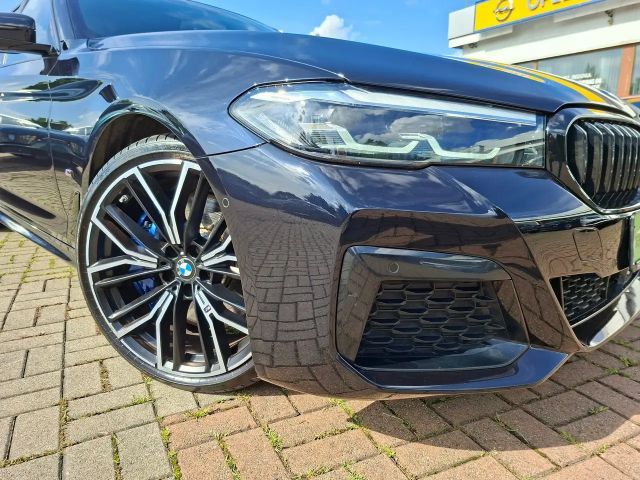 BMW 530 530d M-Sport Touring xDrive