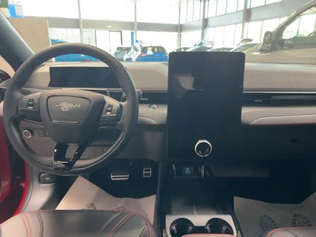 Ford Mustang Mach-E AWD Premium