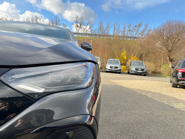 Mercedes-Benz EQE 350 Sedan