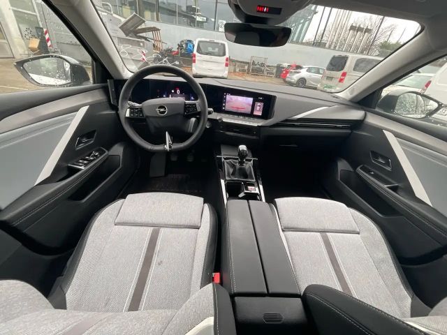 Opel Astra L Eleg. AHK Navi Klima Rückfahrkamera PDC