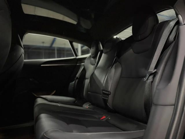 Tesla Model S Plaid