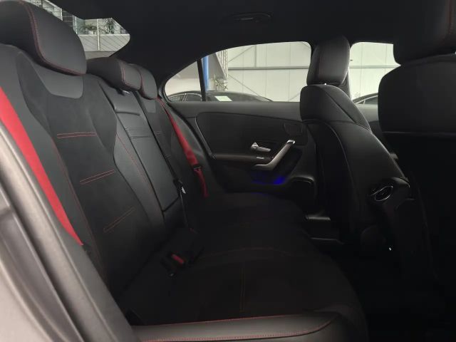 Mercedes-Benz A 35 AMG 4MATIC AMG Line