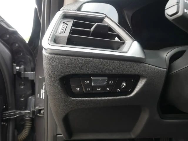 BMW 330 330i Sport Line Touring xDrive