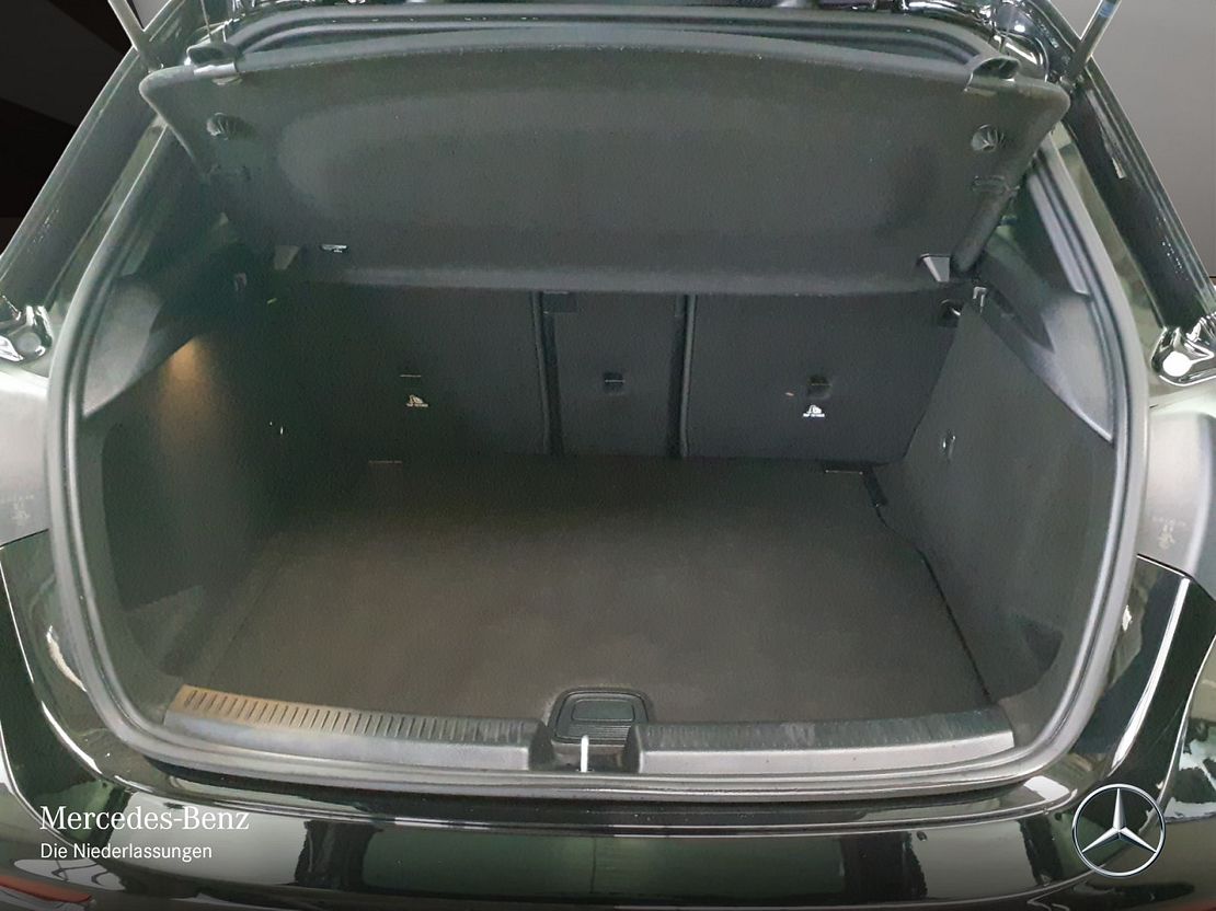 Mercedes-Benz A 180 A 180 d