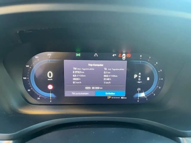 Volvo V60 Core Hybrid