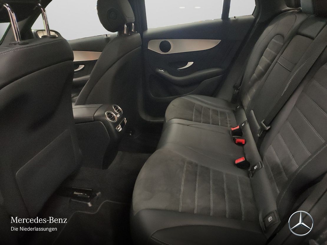 Mercedes-Benz GLC 300 4MATIC AMG Line GLC 300 d