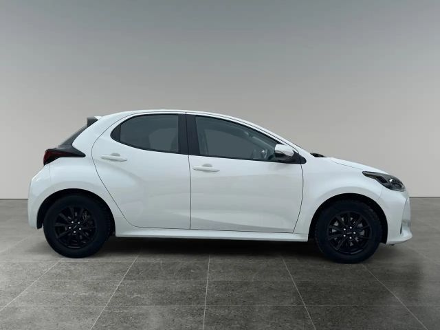 Toyota Yaris Active Hatchback Hybride