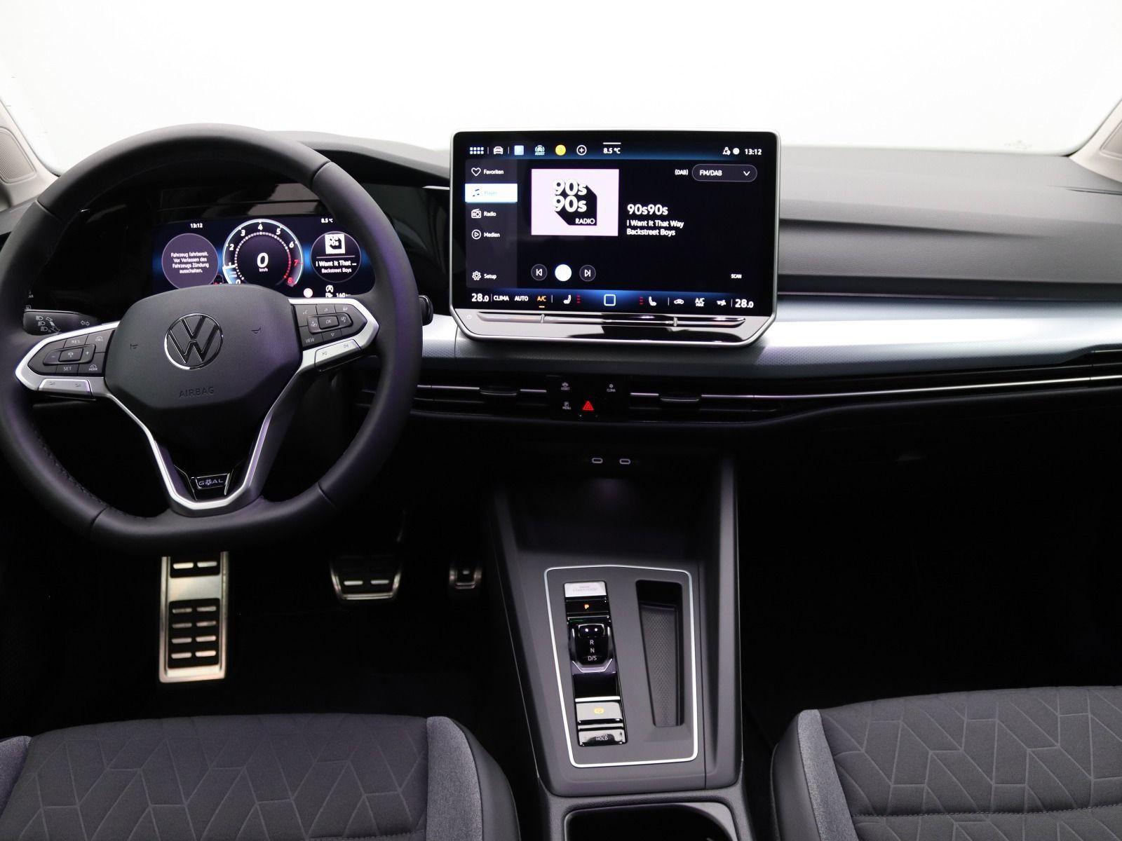 Volkswagen Golf 1.5 eTSI DSG Life