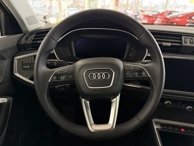 Audi Q3 35 TDI S-Line