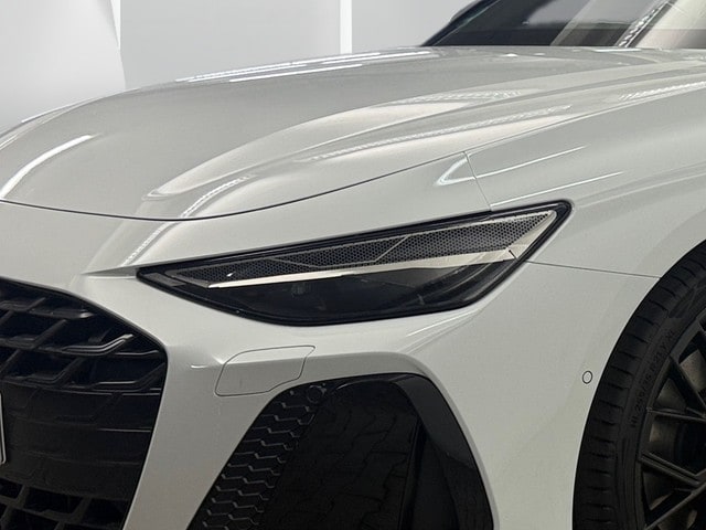 Audi A6 Avant Quattro S-Tronic