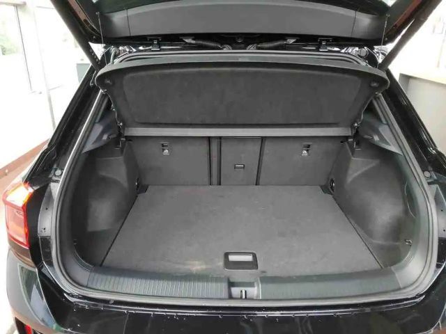 Volkswagen T-Roc R / R-Performance / Akrapovice