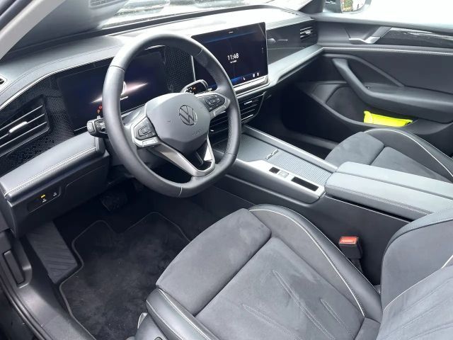 Volkswagen Passat 1.5 eTSI Business Variant