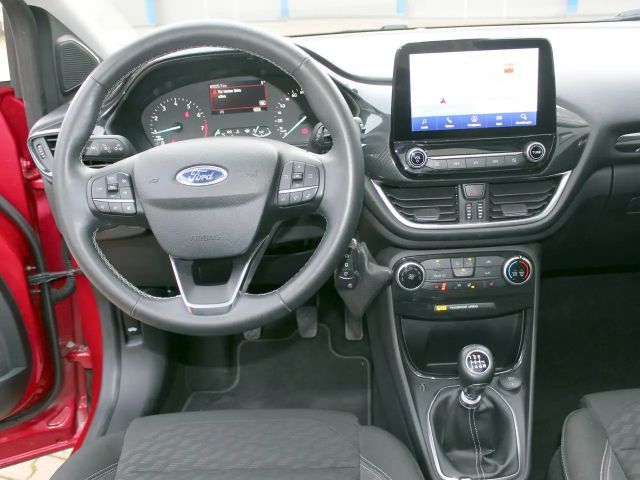 Ford Puma EcoBoost Titanium