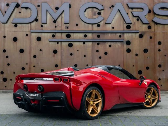 Ferrari SF90 Spider