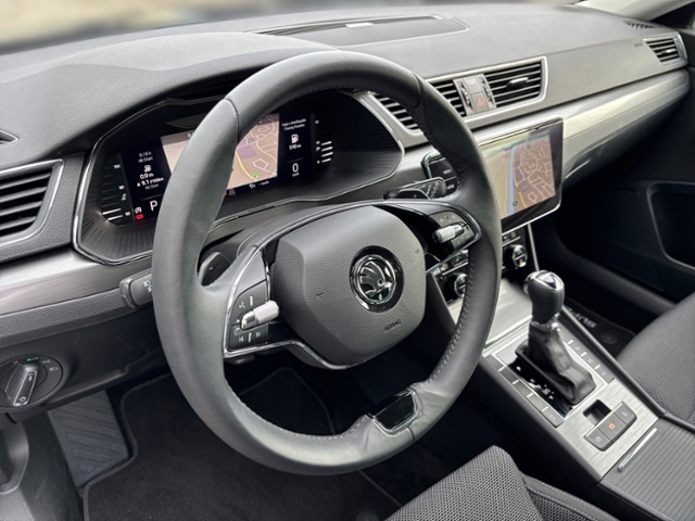 Skoda Superb 2.0 TDI Combi