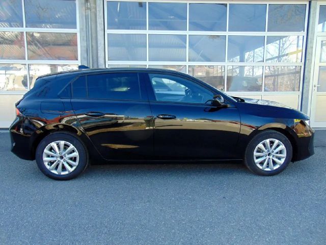 Opel Astra 1.2 Turbo Enjoy Turbo
