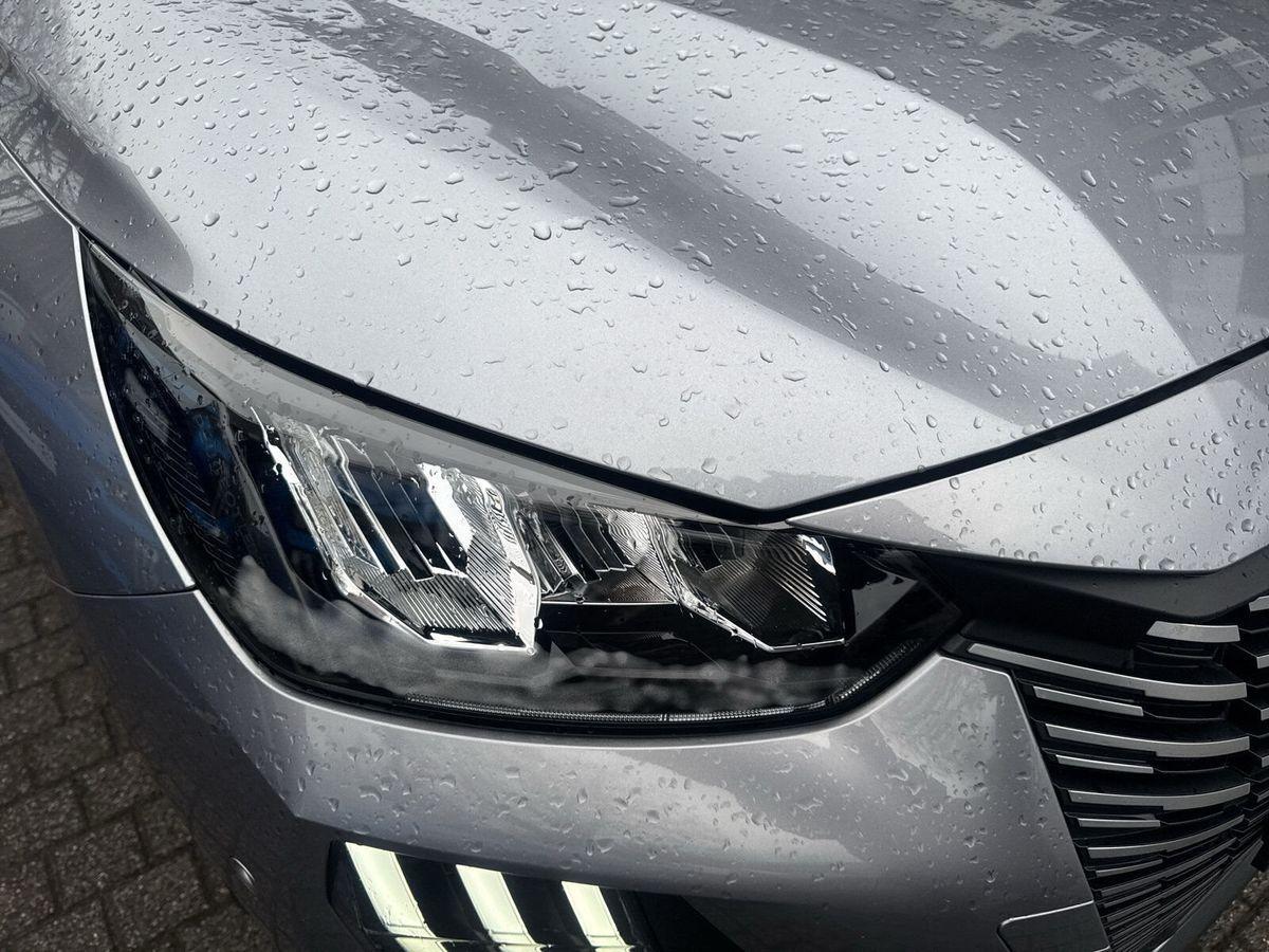 Peugeot 208 Allure Pack Hybrid