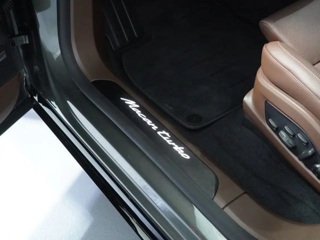 Porsche Macan Turbo