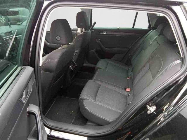 Skoda Superb 2.0 TDI Business Combi Style Style