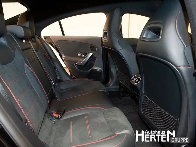 Mercedes-Benz CLA 250 AMG Line Coupé Premium