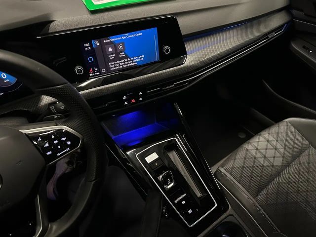 Volkswagen Golf 1.5 eTSI DSG Plus R-Line