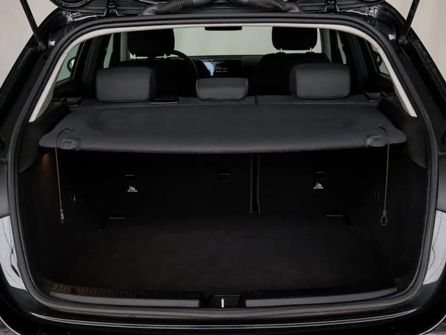 Mercedes-Benz A 180 / NAVI / RÜCKFAHRKAMERA / SITZHEIZUNG