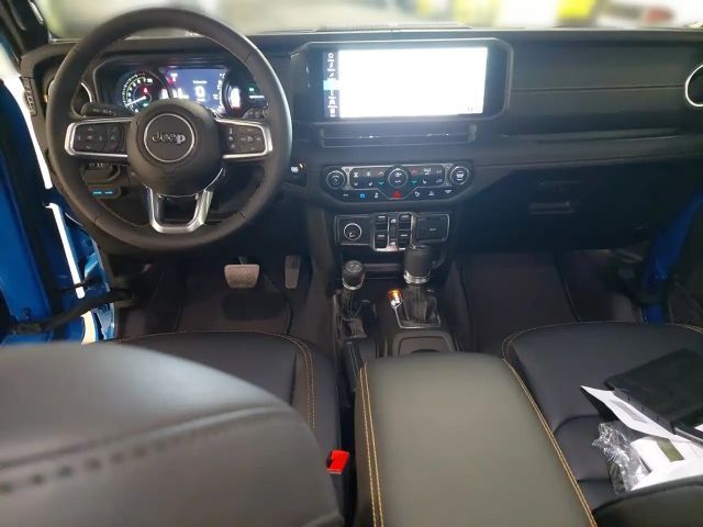 Jeep Wrangler Sahara