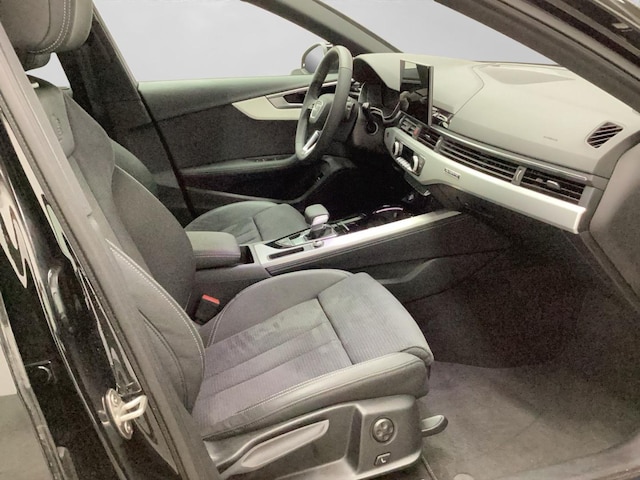 Audi A4 40 TFSI Avant Quattro S-Line S-Tronic