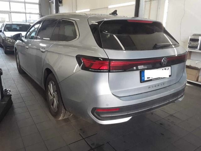 Volkswagen Passat 1.5 eTSI Business