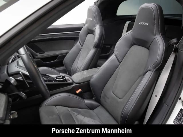 Porsche 992 4 Coupé GTS Targa