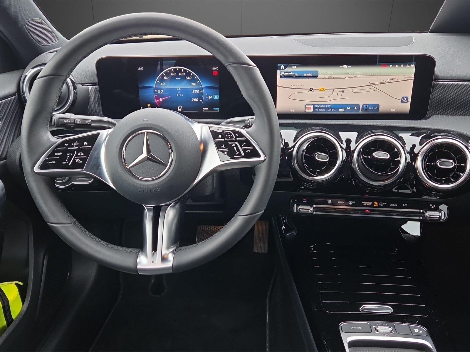 Mercedes-Benz A 200 Progressive