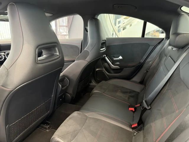 Mercedes-Benz CLA 200 AMG Line CLA 200 d Coupé