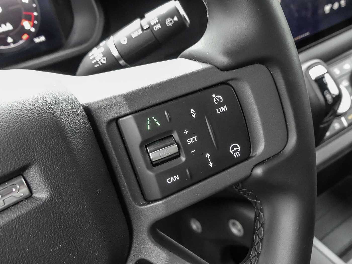 Land Rover Defender 110