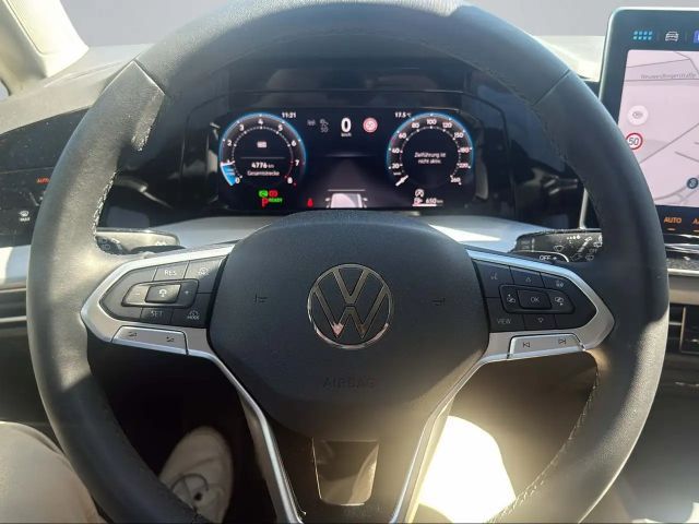 Volkswagen Golf Business DSG Variant