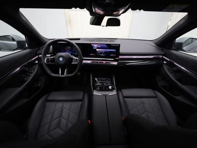 BMW i5 M-Sport Sedan xDrive