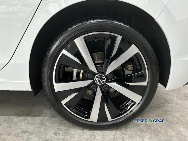 Volkswagen Golf 1.5 eTSI DSG Golf VIII Style