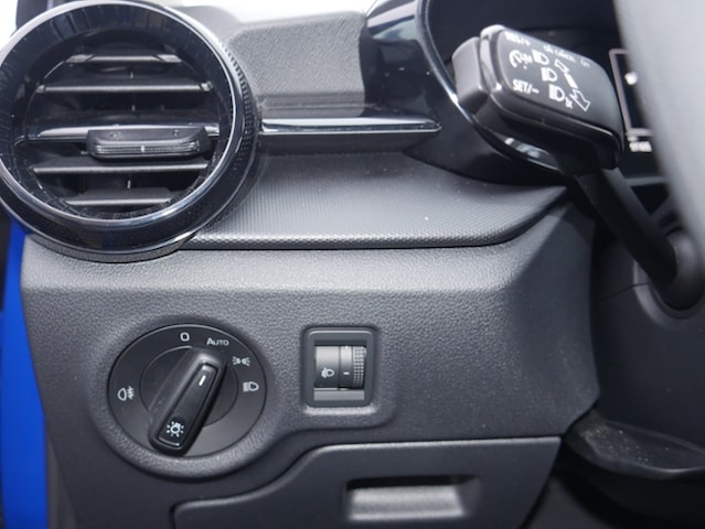 Skoda Fabia 1.0 MPI LED PDC KLIMAANLAGE ELEKTR. FENSTERHEBER