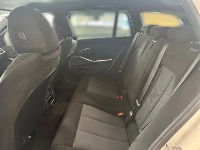 BMW 320 320d Touring xDrive