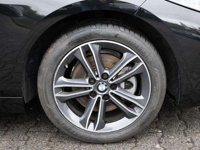 BMW 118 118i Sedan Sport Line