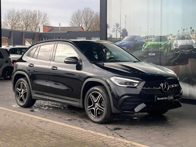 Mercedes-Benz GLA 250 AMG Line