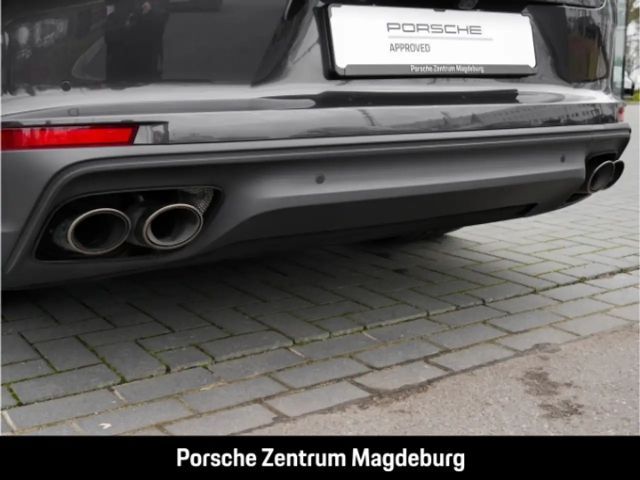 Porsche Panamera 4