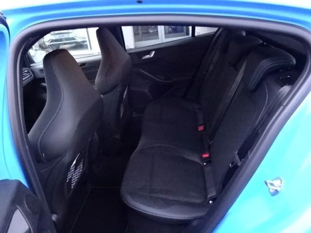 Ford Focus EcoBoost ST Line