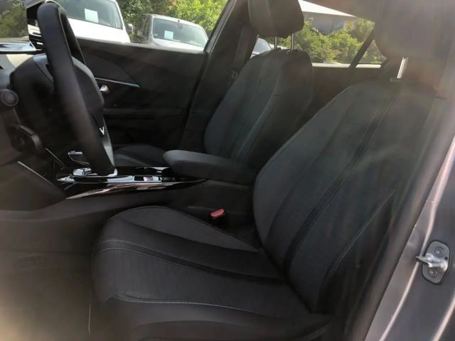 Peugeot E-2008 Allure Pack