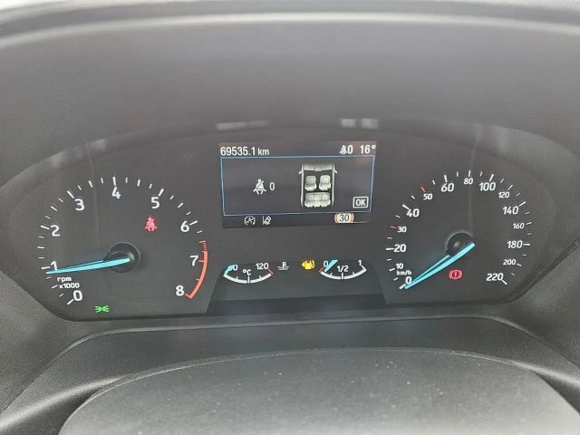 Ford Puma EcoBoost Titanium